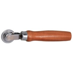 Outil à rouleter réparation pneumatique
