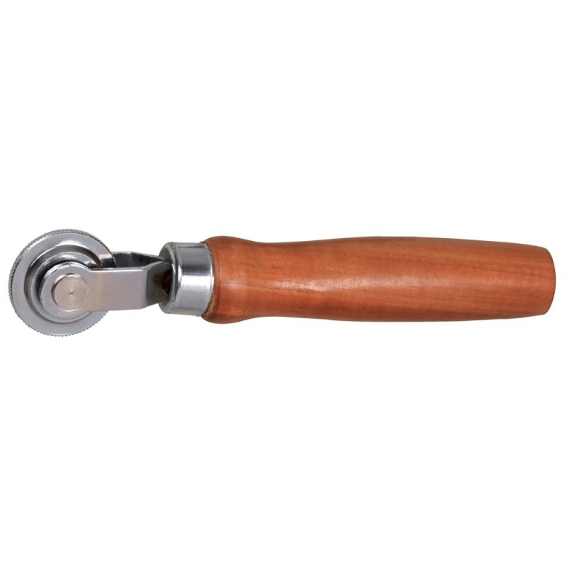 Outil à rouleter réparation pneumatique